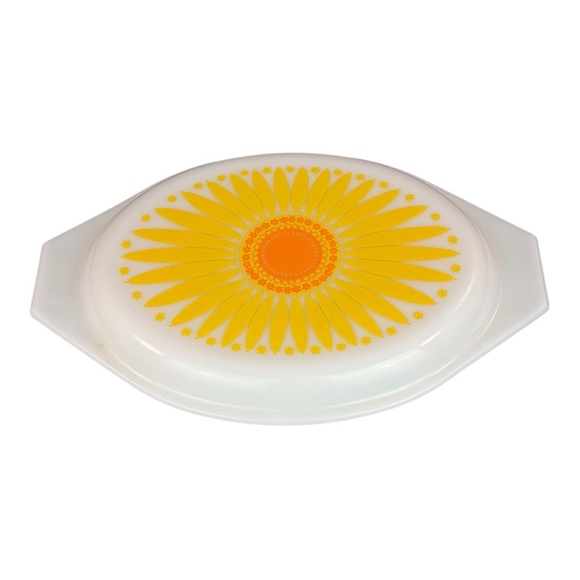 Vintage Pyrex Sunflower Lid Replacement Piece Sunflower Daisy Pattern Lid Only - Picture 1 of 6